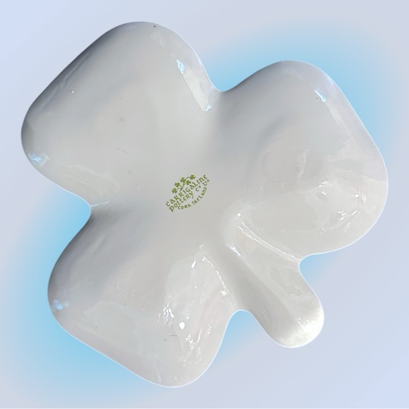 Vintage Carrigaline Pottery 3 Leaf Clover Trinket Candy Dish Ashtray - Picture 2 of 6